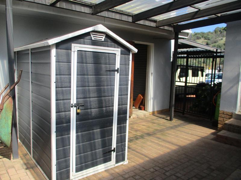 4 Bedroom Property for Sale in Heuwelsig Free State